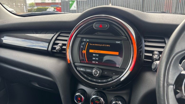 MINI Hatchback 2.0 Cooper S Exclusive II 3dr [Comfort/Nav Pack] Petrol Hatchback